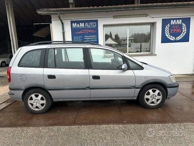 Usata Opel Zafira Elegance 100 CV (73 kW) 2002 Grigio Monovolume
