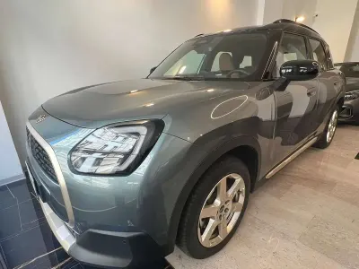 Usata Mini Cooper Countryman Favoured 170 CV (125 kW) 2024 Rooftop grey SUV