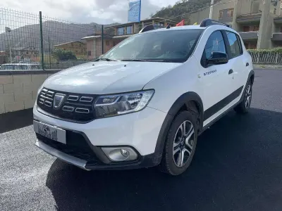 Usata Dacia Sandero Comfort 95 CV (69 kW) 2020 Bianco Berlina