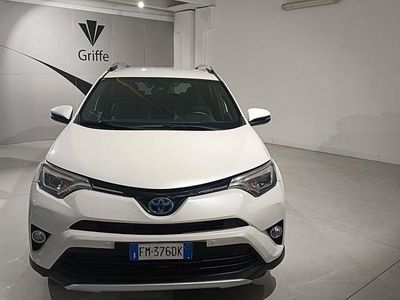Usata Toyota RAV4 Hybrid Lounge 154 CV (113 kW) 2017 Bianco SUV