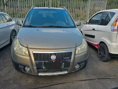 Usata Fiat Sedici 85 CV (62 kW) 2008 SUV