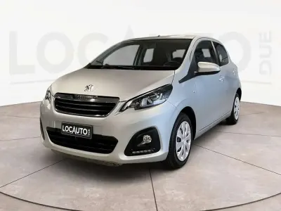 Usata Peugeot 108 Active 69 CV (50 kW) 2016 Grigio Berlina