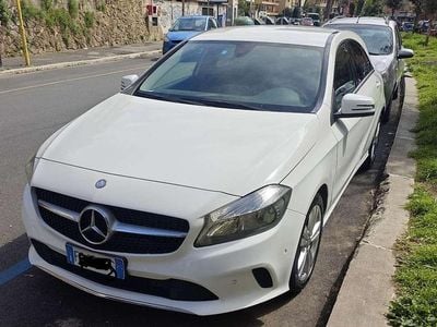 Usata Mercedes A180 109 CV (80 kW) 2016 Berlina