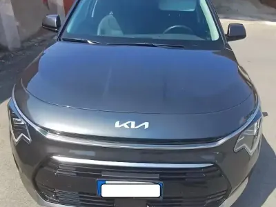 Usata Kia Niro Style 105 CV (77 kW) 2022 Grigio SUV