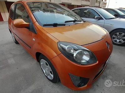 Usata Renault Twingo 75 CV (55 kW) 2008 Rosso Utilitaria