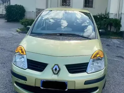 Käytetty Renault Modus 82 HP (60 kW) 2005 Vihreä Tila-auto