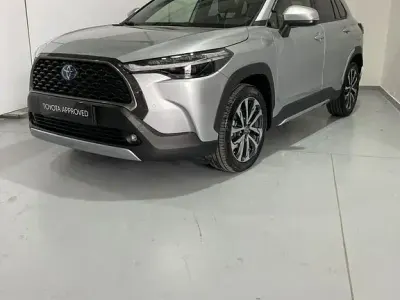Usata Toyota Corolla Lounge 197 CV (144 kW) 2022 Grigio SUV
