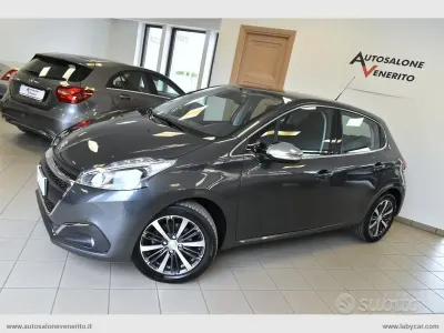 Usata Peugeot 208 Allure 100 CV (73 kW) 2016 Grigio Utilitaria