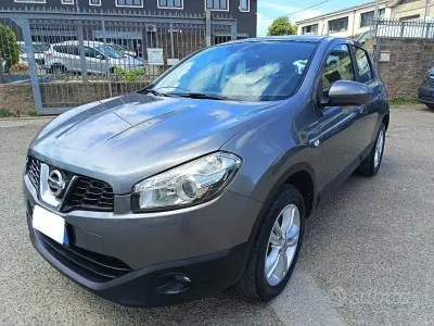 Usata Nissan Qashqai Tekna 110 CV (80 kW) 2011 Grigio SUV