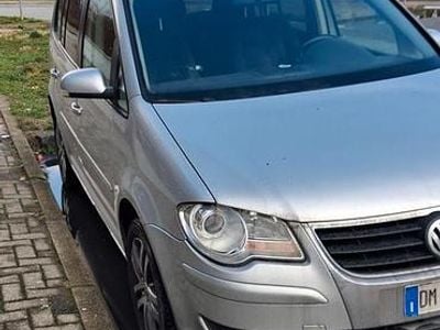 Begagnad VW Touran 105 HK (77 kW) 2008 Grå Minibuss