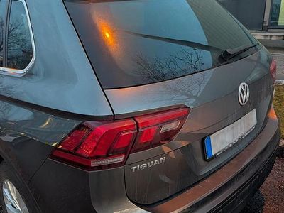 Usata VW Tiguan Style 150 CV (110 kW) 2017 Grigio SUV