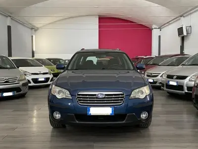 Usata Subaru Outback 165 CV (121 kW) 2007 Blu Station wagon