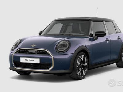 Blu Usata 2024 Mini Cooper Favoured Utilitaria | 36.870 € (Molto cara)