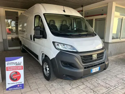 Usado Fiat Ducato 33 140 HP (102 kW) 2023 Branco Van