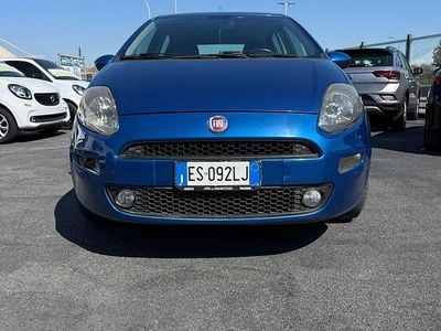 Usata Fiat Punto Lounge 69 CV (50 kW) 2013 Blu Utilitaria