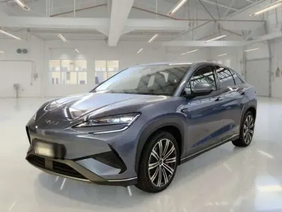Usata BYD Sealion 7 144 kW (197 CV) 2025 Blu/azzurro SUV