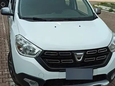 Usata Dacia Lodgy 2017 Bianco Monovolume