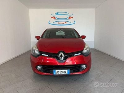 Usata Renault Clio IV 75 CV (55 kW) 2013 Bordeaux Berlina