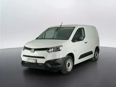 Usata Toyota Proace City City 100 CV (73 kW) 2021 Bianco Monovolume