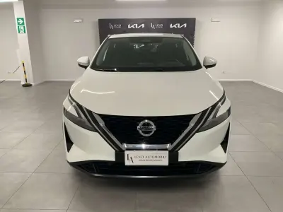 Usata Nissan Qashqai Acenta 158 CV (116 kW) 2022 Bianco SUV