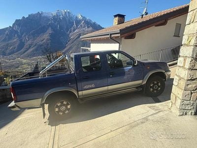 Usata Nissan Navara 1998 Blu Pick-up
