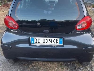 Usata Toyota Aygo 68 CV (50 kW) 2006 Nero Utilitaria