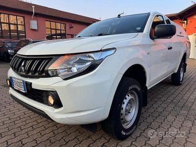 Usata Mitsubishi L200 Invite 154 CV (113 kW) 2019 Bianco Pick-up