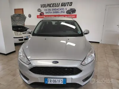 Begagnad Ford Focus 120 HK (88 kW) 2018 Grå Kombi