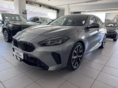 Usata BMW 118 M Sport 150 CV (110 kW) 2025 Grigio Utilitaria