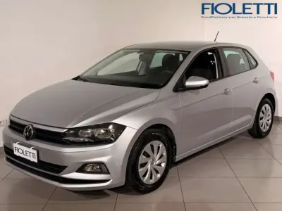 Usata VW Polo Trendline 90 CV (66 kW) 2019 Argento Utilitaria