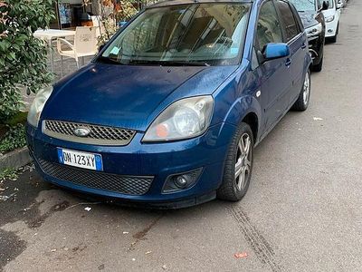 Usata Ford Fiesta 2006 Blu Utilitaria