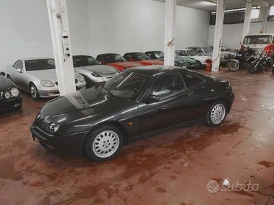 Usata Alfa Romeo GTV 149 CV (109 kW) 1996 Nero Coupé