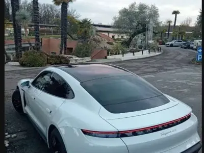 Usata Porsche Taycan 4S Performance Package 139 kW (190 CV) 2020 Berlina