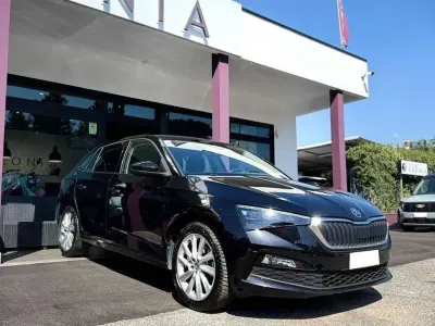 Usata Skoda Scala Style 110 CV (80 kW) 2023 Nero tulipano perlato Utilitaria