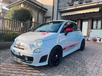 Usata Abarth 500 135 CV (99 kW) 2010 Grigio Berlina