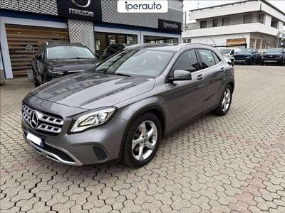 Mercedes GLA220
