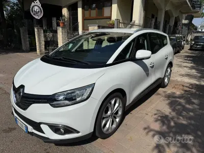 Usata Renault Grand Scénic IV Bose Edition 110 CV (80 kW) 2017 Bianco Monovolume
