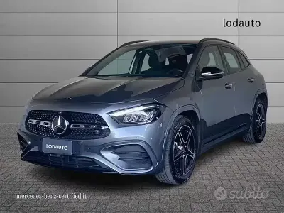 Usata Mercedes GLA200 AMG line 150 CV (110 kW) 2025 Grigio SUV