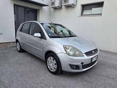 Usata Ford Fiesta Titanium 68 CV (50 kW) 2007 Other Utilitaria