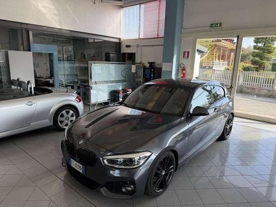 Usado BMW 118 M Sport 136 CV (100 kW) 2018 Gris Utilitario