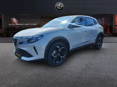 Usata Alfa Romeo Junior Edizione Speciale 136 CV (100 kW) 2024 Beige SUV