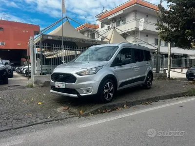 Usata Ford Tourneo Connect Active 120 CV (88 kW) 2022 Grigio Monovolume
