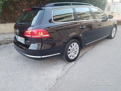 Begagnad VW Passat 105 HK (77 kW) 2011 Svart Kombi