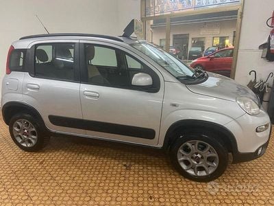 Usata Fiat Panda 4x4 86 CV (63 kW) 2015 Grigio Utilitaria