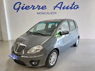 Usata Lancia Musa S 95 CV (69 kW) 2010 Grigio Monovolume