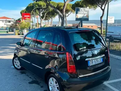 Usata Lancia Musa 69 CV (50 kW) 2006 Nero Monovolume
