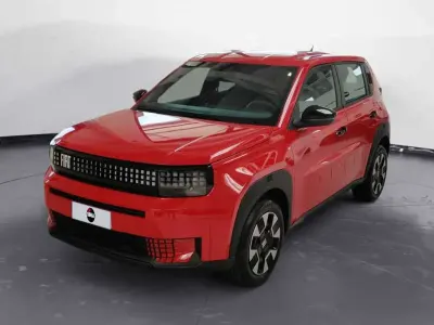 Nuova Fiat Grande Panda Icon 109 CV (80 kW) 2025 Adrenaline red Utilitaria