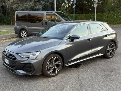 Usata Audi A3 S-Line 116 CV (85 kW) 2025 Grigio Berlina
