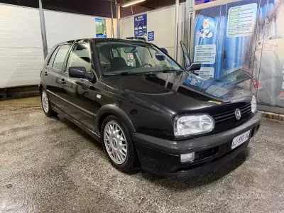 Usata VW Golf III GT 101 CV (74 kW) 1996 Nero Berlina