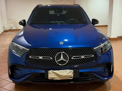 Usata Mercedes GLC300 AMG Line Premium Plus 269 CV (197 kW) 2023 Blu/azzurro SUV